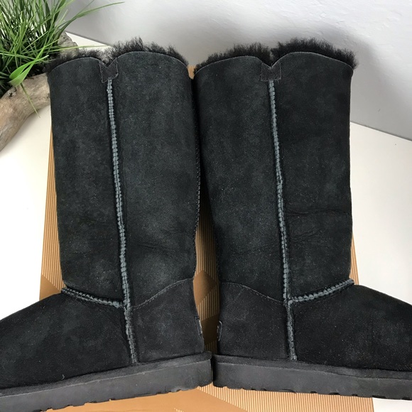 Ugg Black Tall Bailey Triple Button - Picture 4 of 7